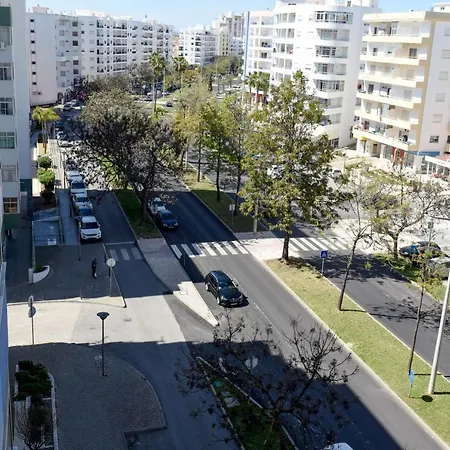Stayhub Sea Breeze 2min Walk To The *