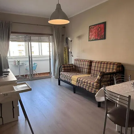 Stayhub Sea Breeze 2min Walk To The Quarteira