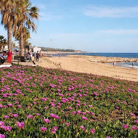 Stayhub Sea Breeze 2min Walk To The Apartment Quarteira